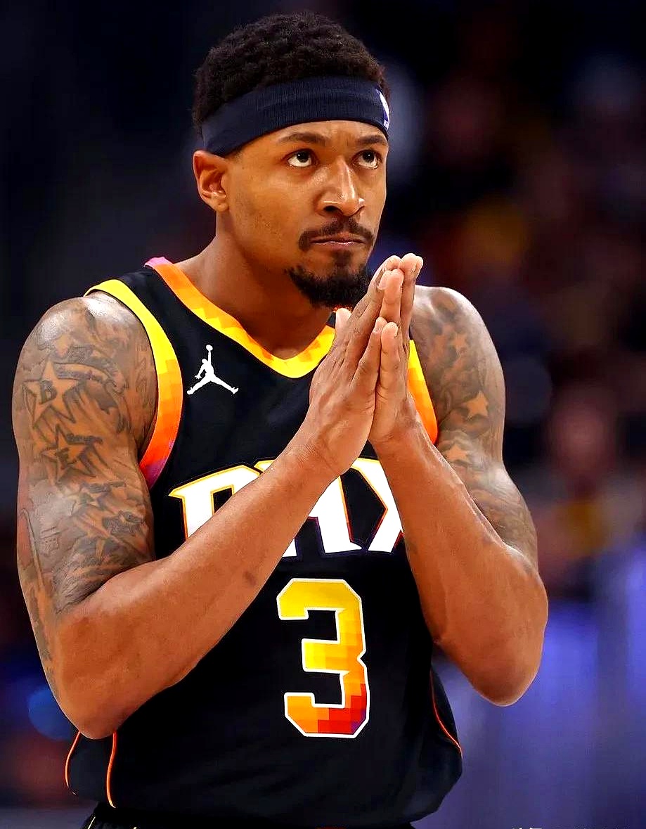 关键时刻菲尼克斯太阳调整名单以备西甲，主帅复盘环节打磨，更衣室稳定，高层口径保持一致(西甲最新消息)